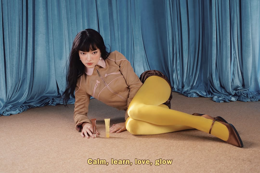 quần vớ màu vàng châu bùi 