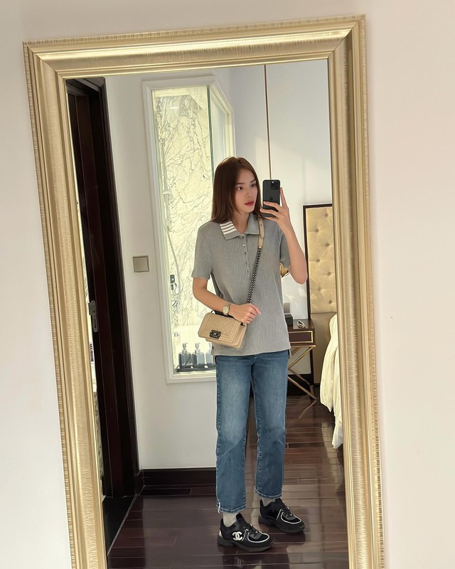 Vbiz mấy ai mặc quần jeans vừa nhiều vừa đẹp, lại hack tuổi đỉnh cao như Kỳ Duyên!- Ảnh 1.