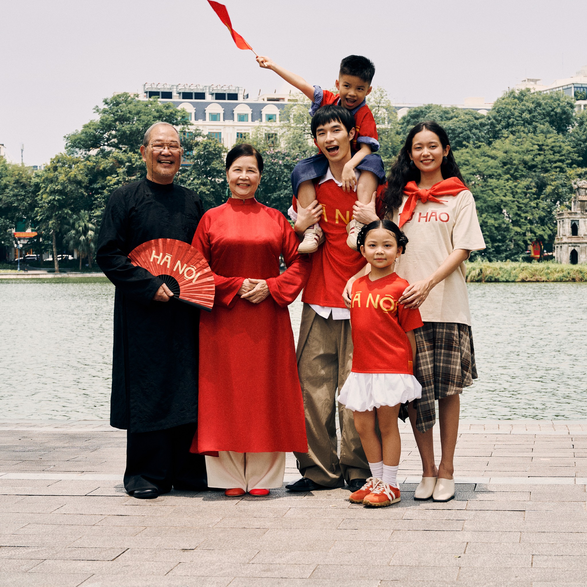 Thời trang Việt ngân vang trong bản hòa ca 80 năm Quốc khánh. Ảnh 8