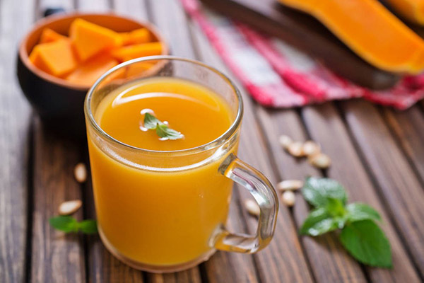 Thức uống vàng óng làm cực dễ lại giúp chống oxy hóa, thải độc cơ thể và ngừa ung thư