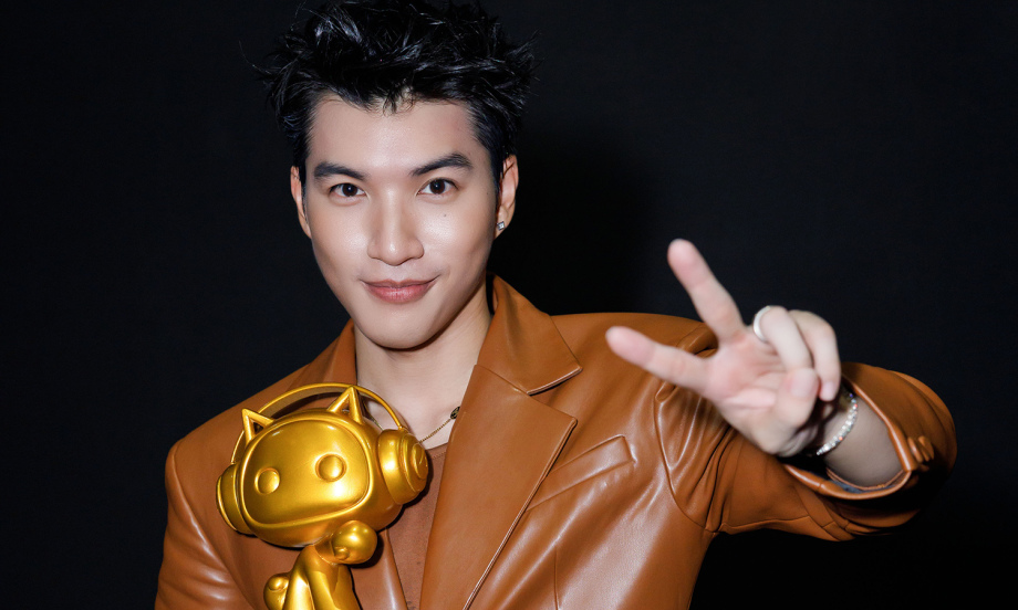 Hiếu Thứ Hai là quán quân 'Anh trai say hi'