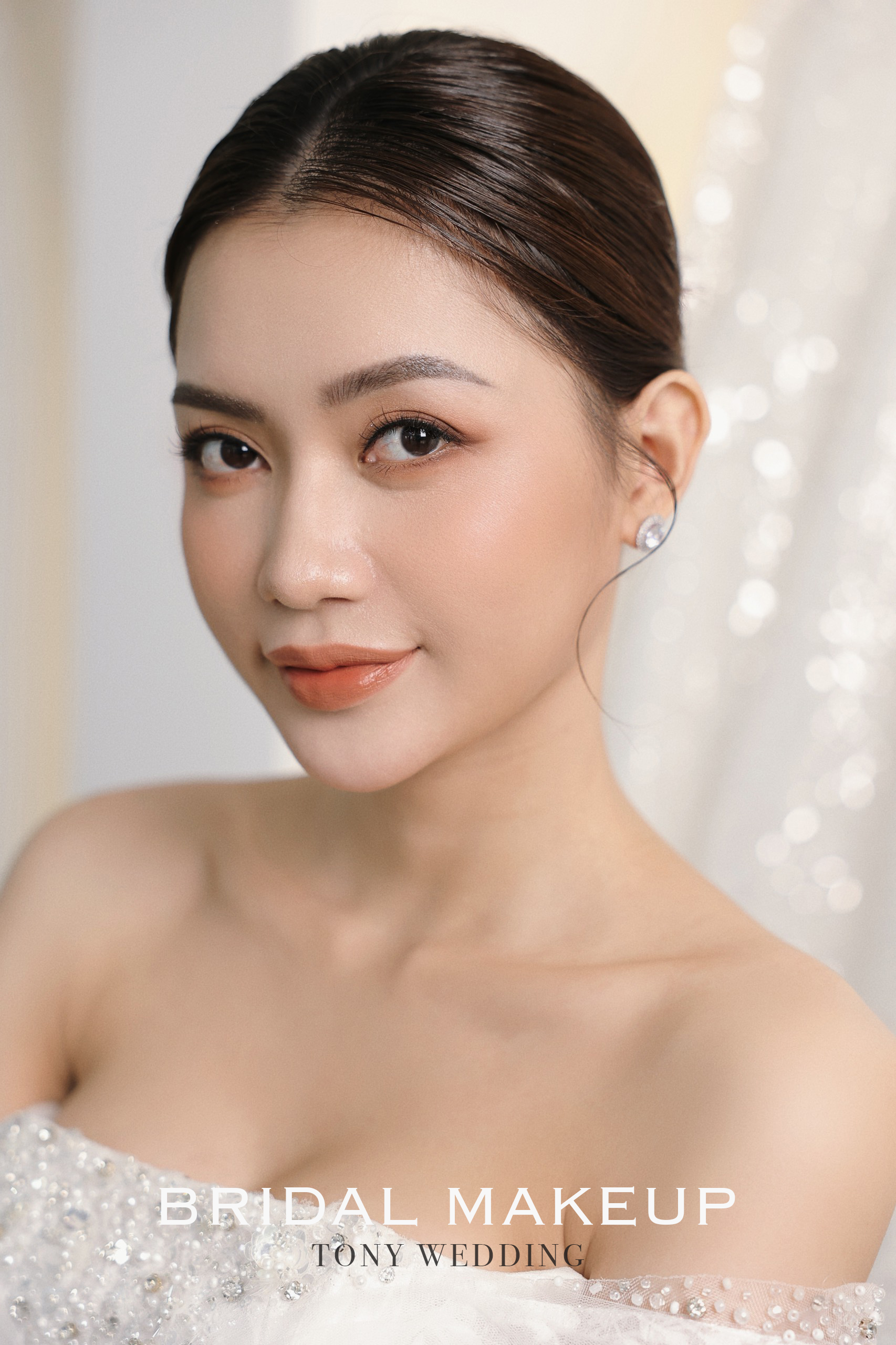 Makeup-co-dau-tone-Thai-hien-dai-xu-huong-2025