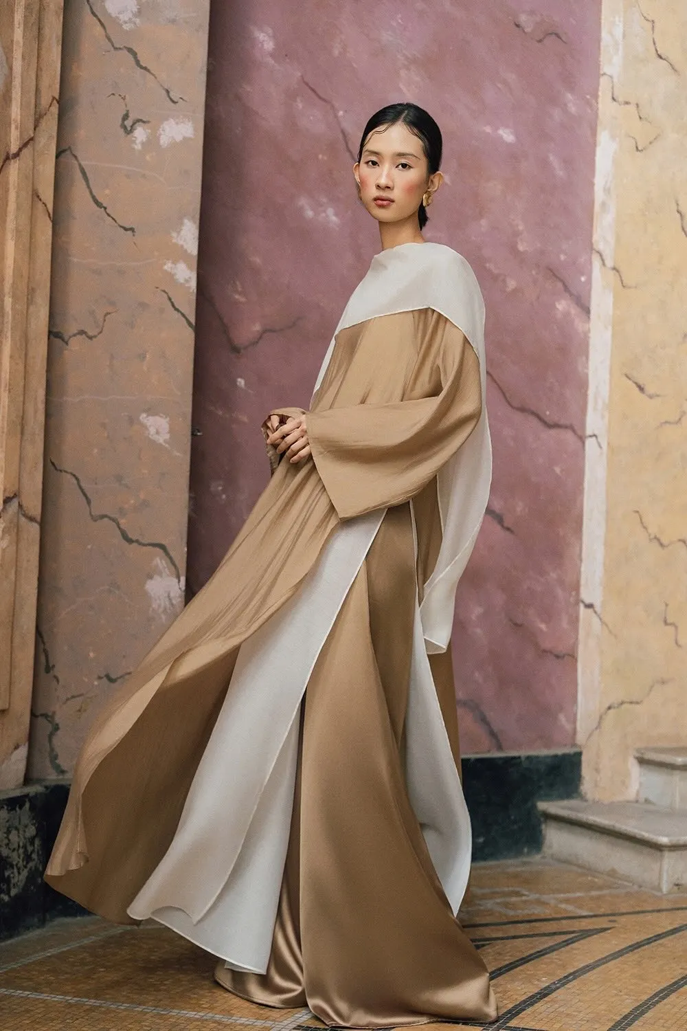 elle-xu-huong-ao-dai-tet-2026-ta-doi-ta-kep-nhieu-lop00003