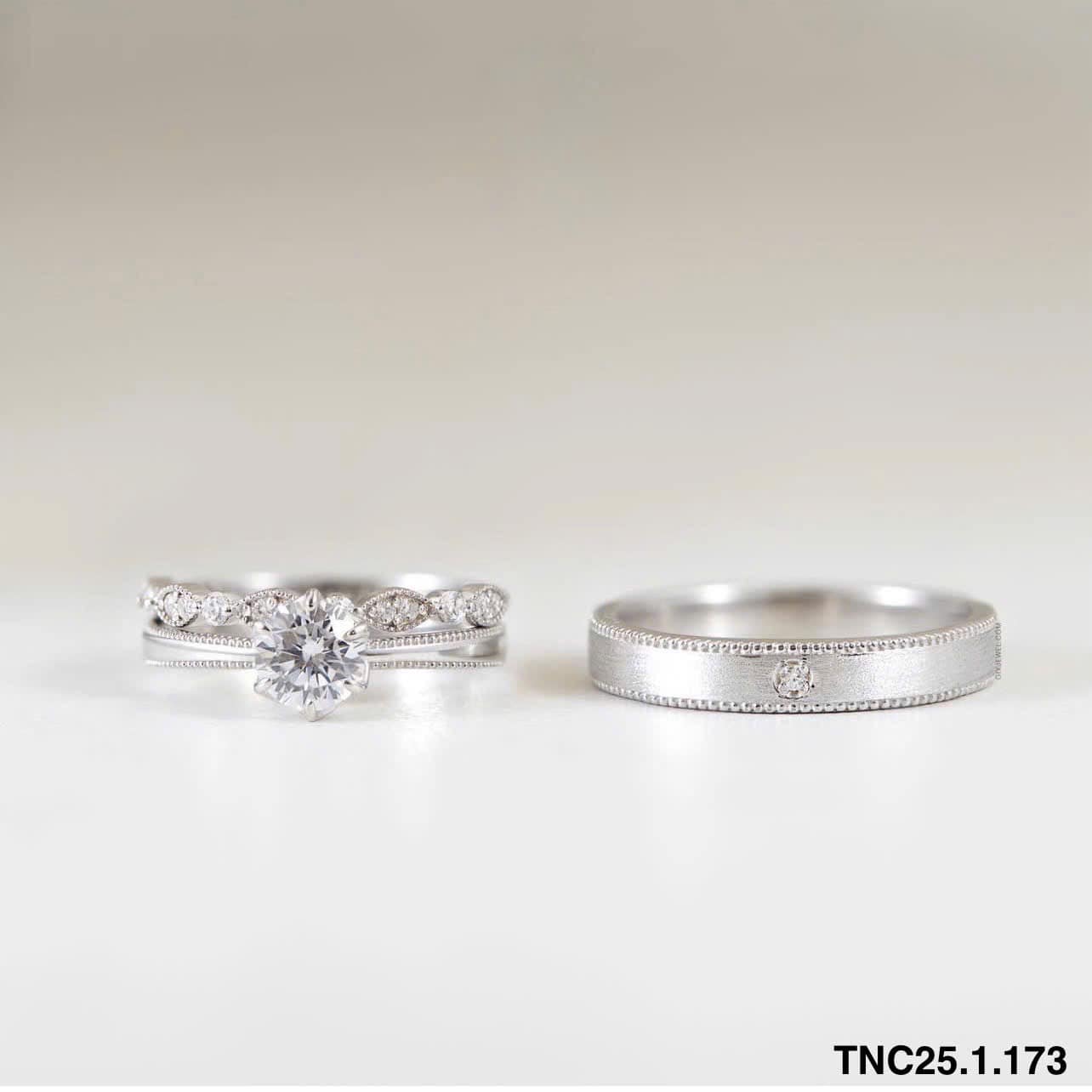 da-trung-binh-deo-nhan-mau-gi