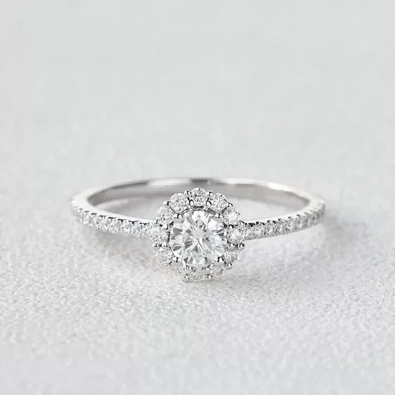 nhẫn cầu h&ocirc;n halo
